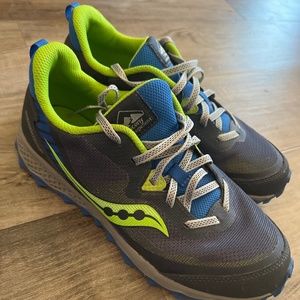 Youth Brooks Tennis Shoes